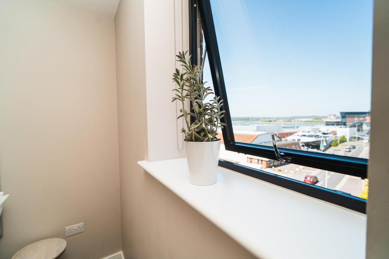 Apartamento Penthouse - Harbour Views Poole Exterior foto